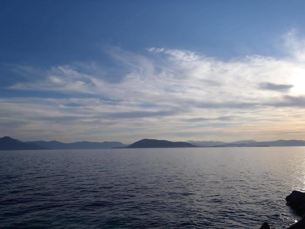 Stefanie Studios Aegina 외부 사진